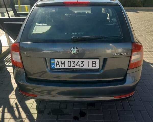 Сірий Шкода Октавія, об'ємом двигуна 1.6 л та пробігом 270 тис. км за 8700 $, фото 8 на Automoto.ua