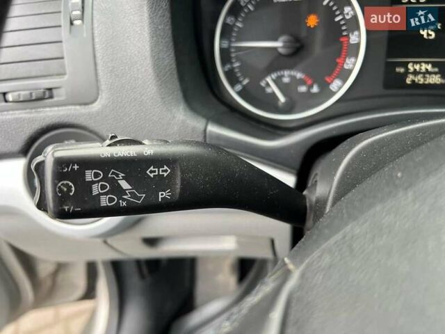 Серый Шкода Октавия, объемом двигателя 1.6 л и пробегом 245 тыс. км за 7500 $, фото 23 на Automoto.ua