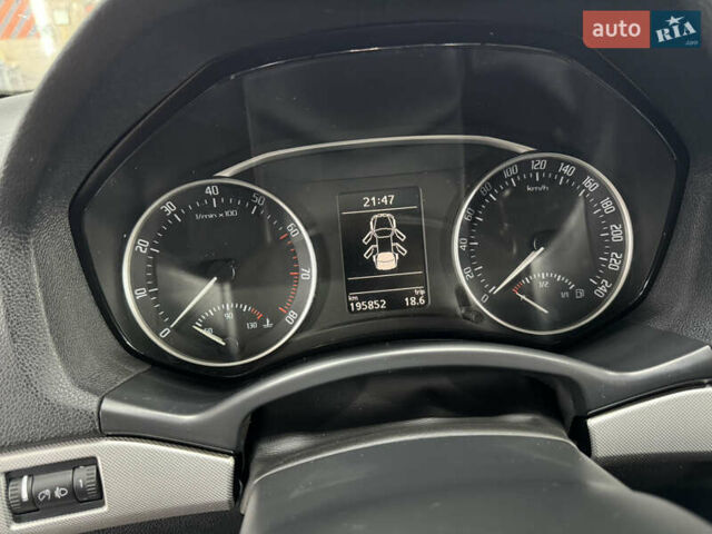 Сірий Шкода Октавія, об'ємом двигуна 1.8 л та пробігом 195 тис. км за 7800 $, фото 12 на Automoto.ua