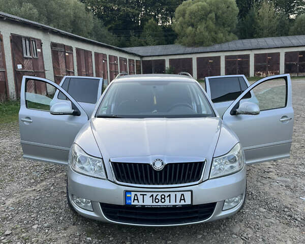 Сірий Шкода Октавія, об'ємом двигуна 1.2 л та пробігом 250 тис. км за 6500 $, фото 4 на Automoto.ua