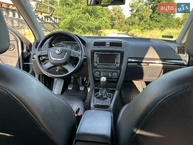 Серый Шкода Октавия, объемом двигателя 1.8 л и пробегом 221 тыс. км за 6900 $, фото 55 на Automoto.ua