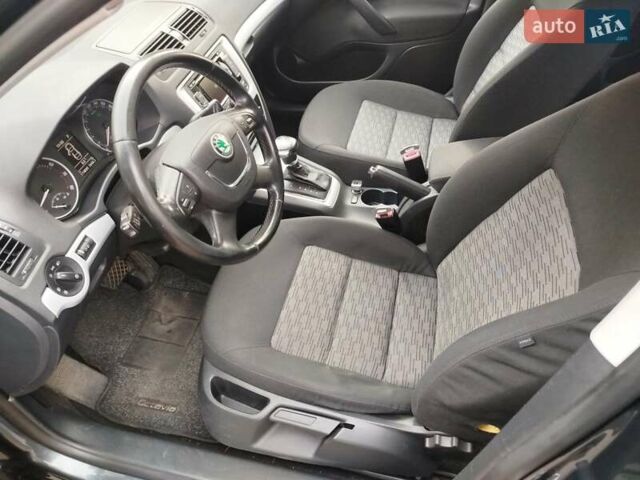 Сірий Шкода Октавія, об'ємом двигуна 1.2 л та пробігом 175 тис. км за 7500 $, фото 12 на Automoto.ua