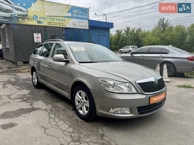 Серый Шкода Октавия, объемом двигателя 1.6 л и пробегом 247 тыс. км за 9900 $, фото 7 на Automoto.ua