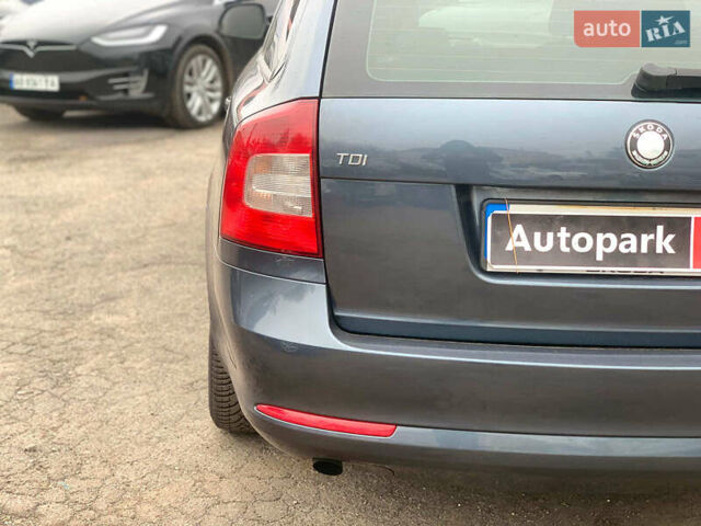 Сірий Шкода Октавія, об'ємом двигуна 1.6 л та пробігом 307 тис. км за 7190 $, фото 12 на Automoto.ua