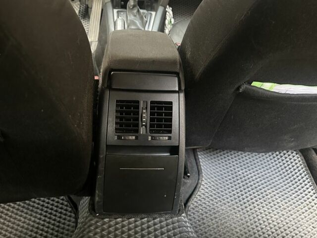 Серый Шкода Октавия, объемом двигателя 1.8 л и пробегом 221 тыс. км за 7500 $, фото 11 на Automoto.ua