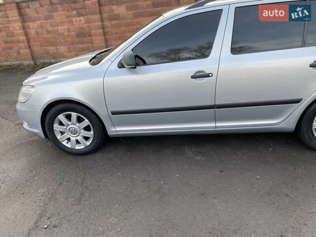 Серый Шкода Октавия, объемом двигателя 1.6 л и пробегом 310 тыс. км за 7300 $, фото 2 на Automoto.ua