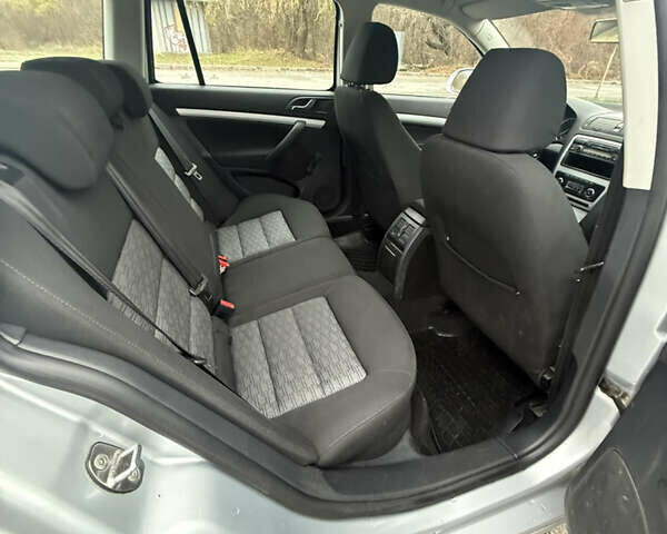 Сірий Шкода Октавія, об'ємом двигуна 1.6 л та пробігом 183 тис. км за 7500 $, фото 29 на Automoto.ua