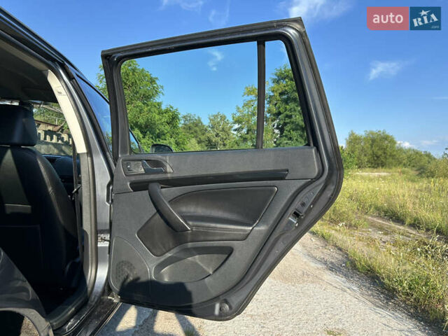 Серый Шкода Октавия, объемом двигателя 1.8 л и пробегом 221 тыс. км за 6900 $, фото 26 на Automoto.ua