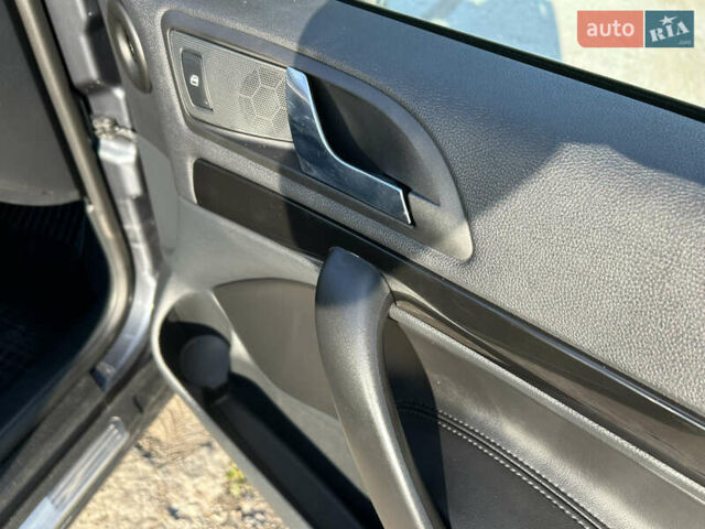 Серый Шкода Октавия, объемом двигателя 1.8 л и пробегом 221 тыс. км за 6900 $, фото 25 на Automoto.ua