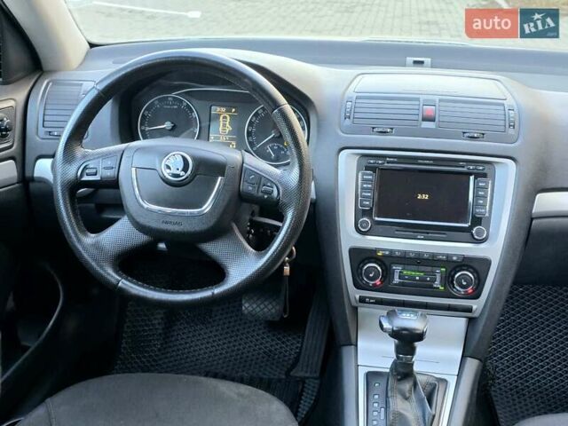 Серый Шкода Октавия, объемом двигателя 1.8 л и пробегом 226 тыс. км за 6400 $, фото 20 на Automoto.ua