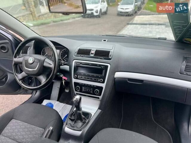 Серый Шкода Октавия, объемом двигателя 1.4 л и пробегом 182 тыс. км за 7299 $, фото 59 на Automoto.ua
