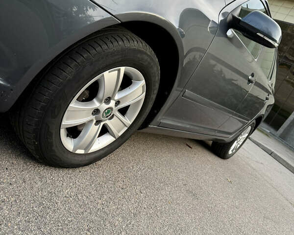 Серый Шкода Октавия, объемом двигателя 1.6 л и пробегом 210 тыс. км за 8999 $, фото 15 на Automoto.ua