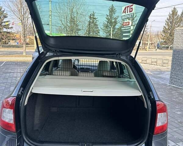 Серый Шкода Октавия, объемом двигателя 1.6 л и пробегом 190 тыс. км за 11500 $, фото 3 на Automoto.ua