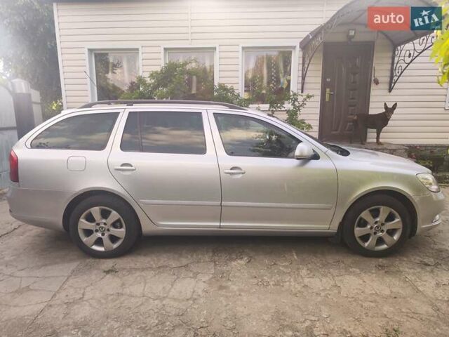 Серый Шкода Октавия, объемом двигателя 1.6 л и пробегом 200 тыс. км за 7650 $, фото 3 на Automoto.ua