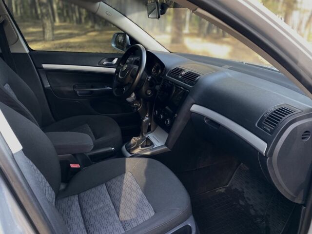 Сірий Шкода Октавія, об'ємом двигуна 1.6 л та пробігом 303 тис. км за 7500 $, фото 6 на Automoto.ua