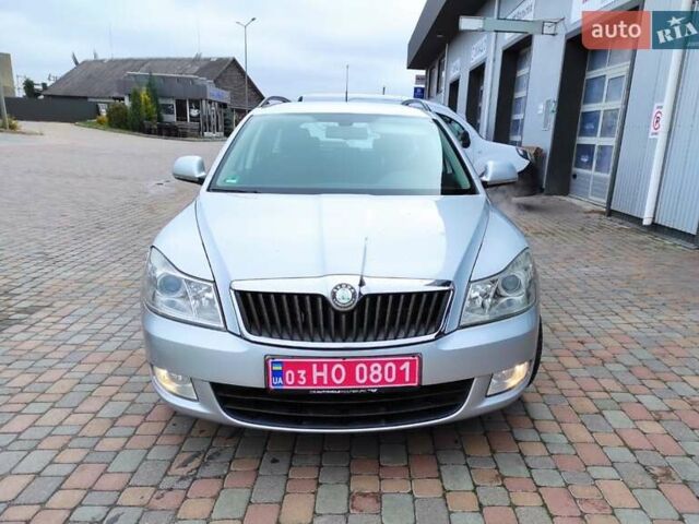 Серый Шкода Октавия, объемом двигателя 1.6 л и пробегом 310 тыс. км за 7700 $, фото 1 на Automoto.ua