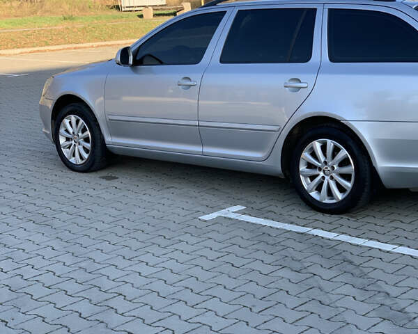 Сірий Шкода Октавія, об'ємом двигуна 1.6 л та пробігом 181 тис. км за 8799 $, фото 5 на Automoto.ua