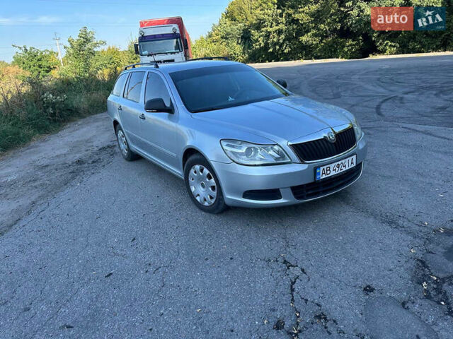 Серый Шкода Октавия, объемом двигателя 1.6 л и пробегом 289 тыс. км за 8150 $, фото 2 на Automoto.ua