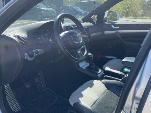 Серый Шкода Октавия, объемом двигателя 2 л и пробегом 283 тыс. км за 9700 $, фото 2 на Automoto.ua