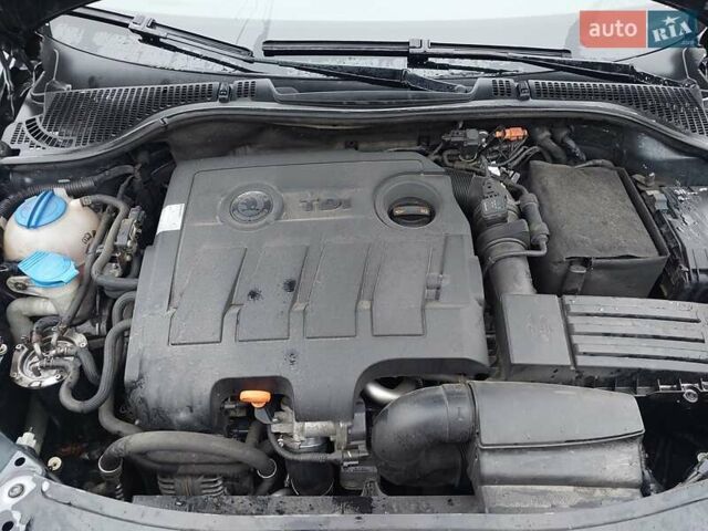 Серый Шкода Октавия, объемом двигателя 1.6 л и пробегом 372 тыс. км за 7300 $, фото 4 на Automoto.ua