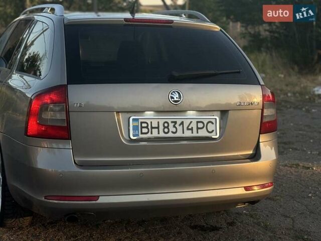 Серый Шкода Октавия, объемом двигателя 1.6 л и пробегом 290 тыс. км за 7400 $, фото 3 на Automoto.ua