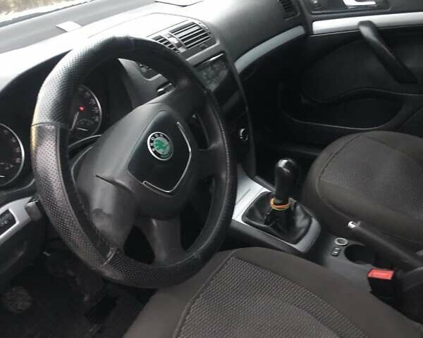 Сірий Шкода Октавія, об'ємом двигуна 1.9 л та пробігом 330 тис. км за 6500 $, фото 2 на Automoto.ua