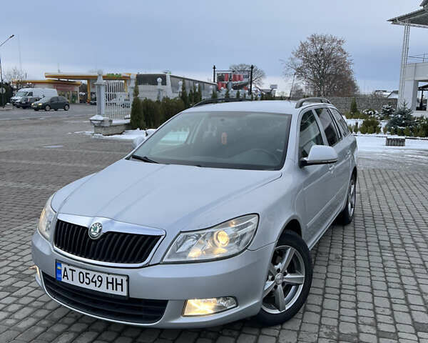 Серый Шкода Октавия, объемом двигателя 1.6 л и пробегом 335 тыс. км за 6450 $, фото 1 на Automoto.ua