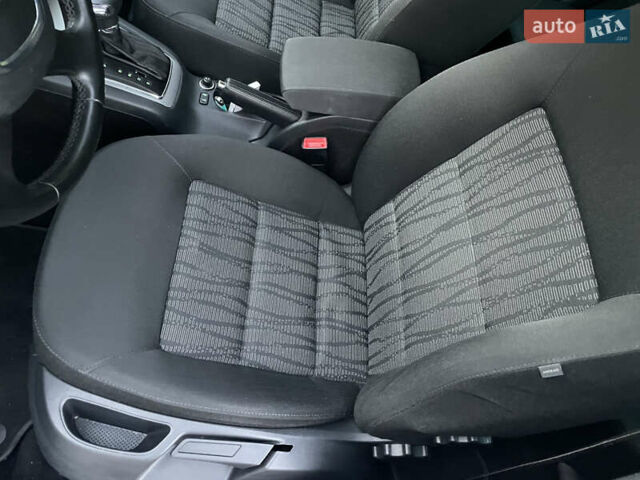 Серый Шкода Октавия, объемом двигателя 1.6 л и пробегом 167 тыс. км за 9500 $, фото 16 на Automoto.ua