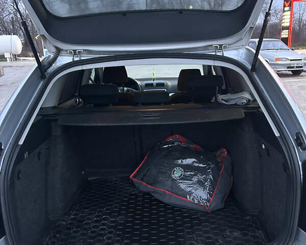 Сірий Шкода Октавія, об'ємом двигуна 1.6 л та пробігом 295 тис. км за 7100 $, фото 10 на Automoto.ua