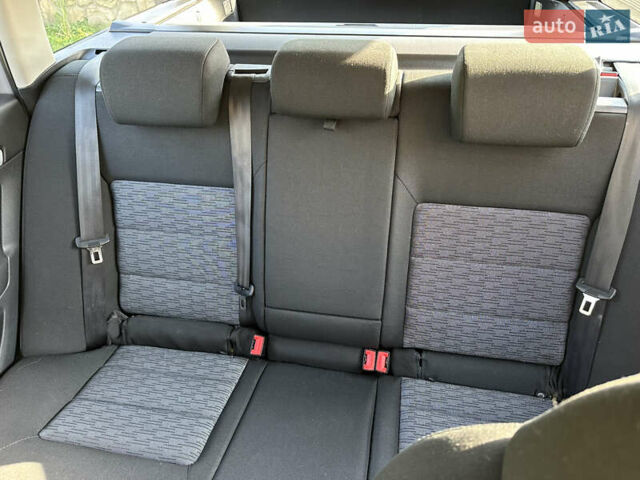 Сірий Шкода Октавія, об'ємом двигуна 1.8 л та пробігом 215 тис. км за 7900 $, фото 15 на Automoto.ua