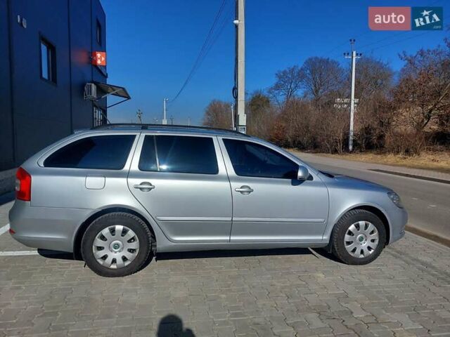 Серый Шкода Октавия, объемом двигателя 1.6 л и пробегом 275 тыс. км за 7600 $, фото 3 на Automoto.ua