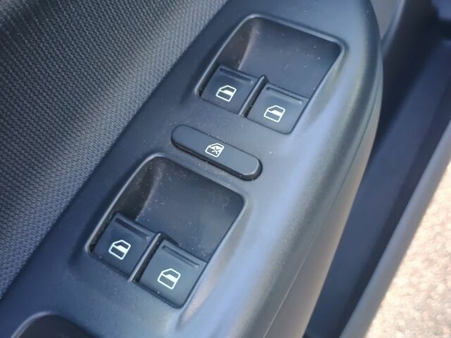 Серый Шкода Октавия, объемом двигателя 0 л и пробегом 230 тыс. км за 8500 $, фото 12 на Automoto.ua