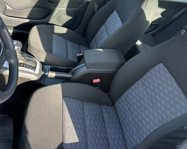 Сірий Шкода Октавія, об'ємом двигуна 1.8 л та пробігом 215 тис. км за 7900 $, фото 14 на Automoto.ua