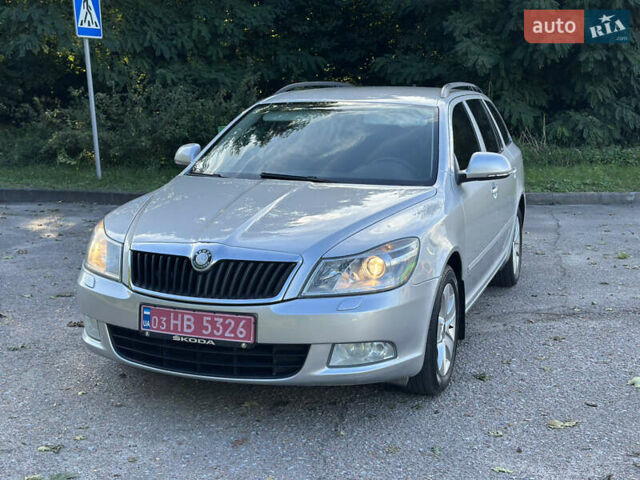 Серый Шкода Октавия, объемом двигателя 1.8 л и пробегом 243 тыс. км за 6250 $, фото 1 на Automoto.ua