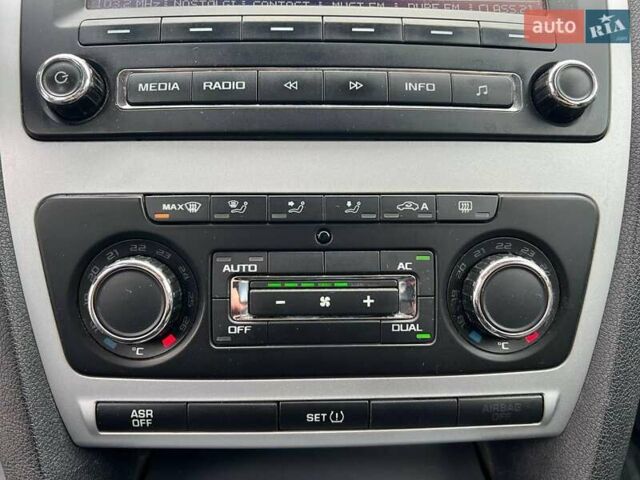 Серый Шкода Октавия, объемом двигателя 1.6 л и пробегом 245 тыс. км за 7500 $, фото 26 на Automoto.ua