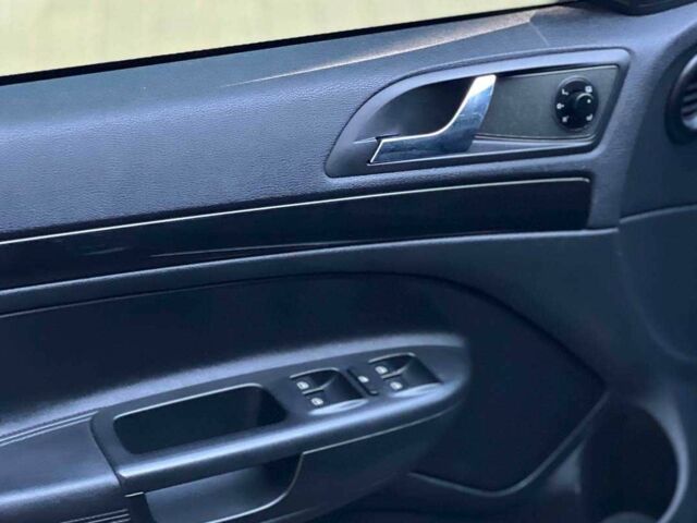 Сірий Шкода Октавія, об'ємом двигуна 1.8 л та пробігом 306 тис. км за 7650 $, фото 7 на Automoto.ua
