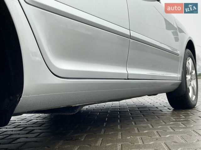 Серый Шкода Октавия, объемом двигателя 1.6 л и пробегом 229 тыс. км за 8999 $, фото 106 на Automoto.ua