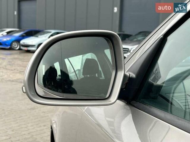 Серый Шкода Октавия, объемом двигателя 1.6 л и пробегом 245 тыс. км за 7500 $, фото 13 на Automoto.ua