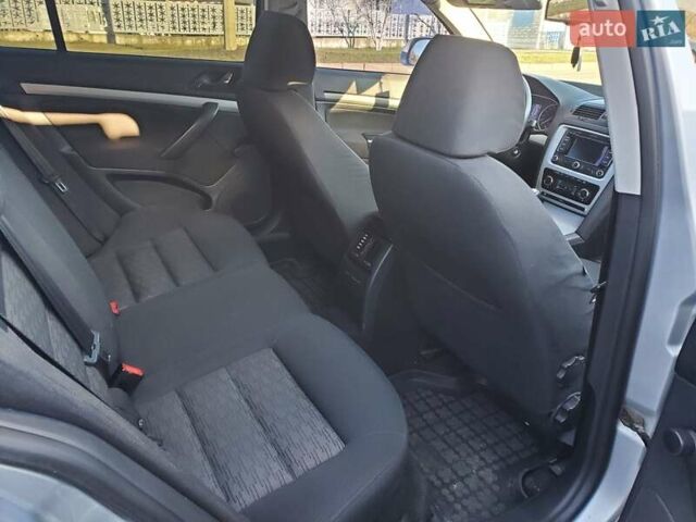 Сірий Шкода Октавія, об'ємом двигуна 1.6 л та пробігом 211 тис. км за 7500 $, фото 5 на Automoto.ua