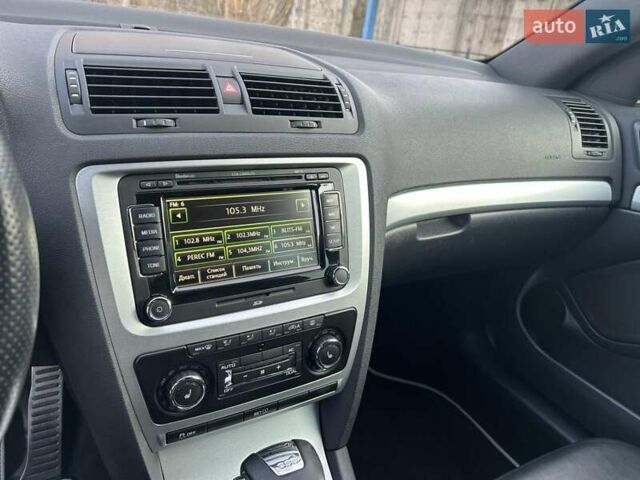 Сірий Шкода Октавія, об'ємом двигуна 1.97 л та пробігом 249 тис. км за 12600 $, фото 2 на Automoto.ua