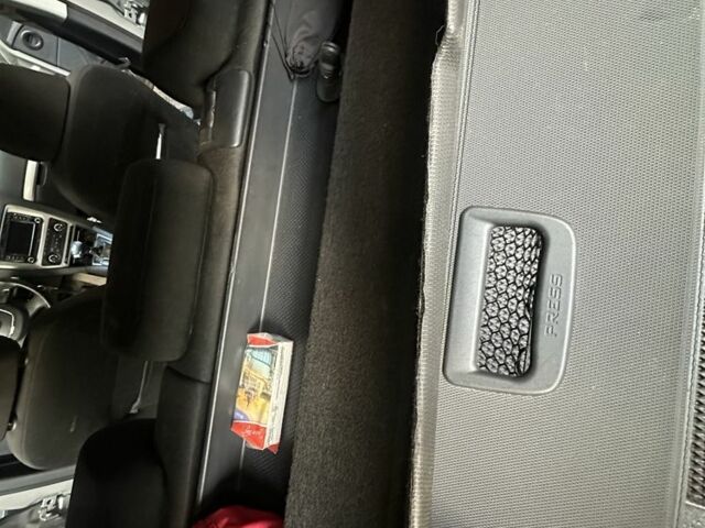 Серый Шкода Октавия, объемом двигателя 1.8 л и пробегом 221 тыс. км за 7500 $, фото 4 на Automoto.ua