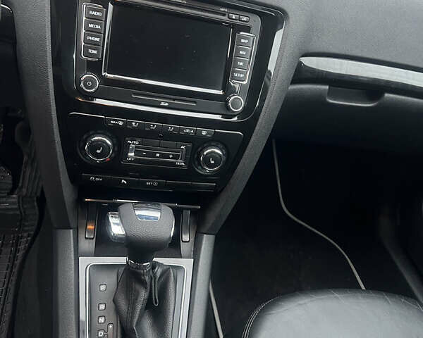 Серый Шкода Октавия, объемом двигателя 2 л и пробегом 254 тыс. км за 10600 $, фото 12 на Automoto.ua