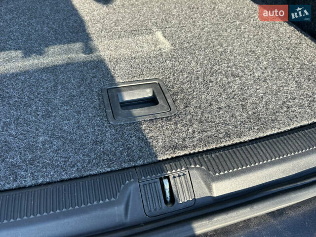 Серый Шкода Октавия, объемом двигателя 1.8 л и пробегом 221 тыс. км за 6900 $, фото 102 на Automoto.ua