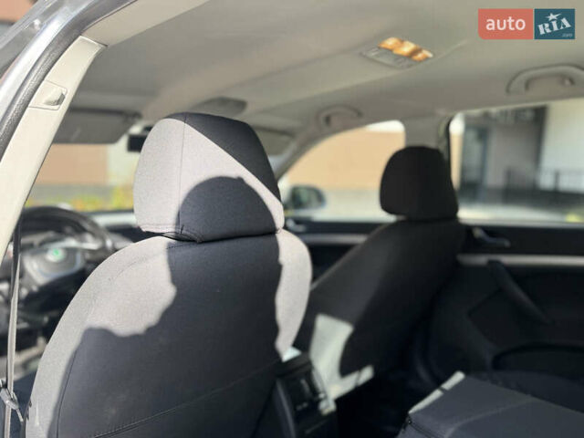 Шкода Октавія 2010 у Львові на Automoto.ua Сірий Шкода Октавія, об'ємом двигуна 2 л та пробігом 282 тис. км за 7550 $, фото 11 на Automoto.ua