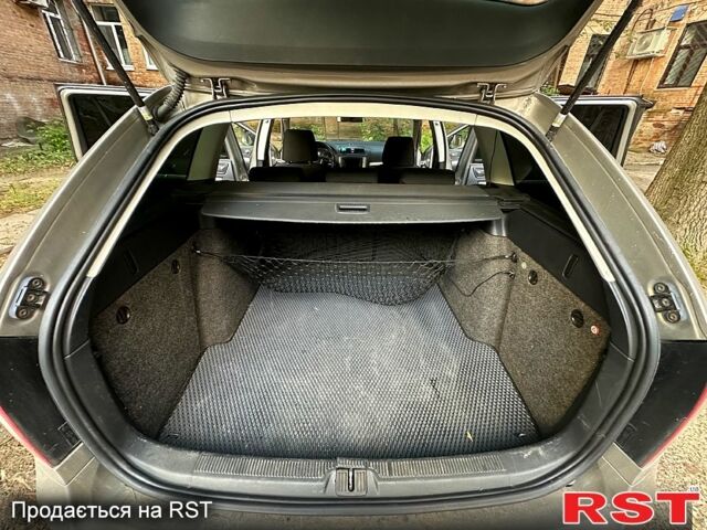 Серый Шкода Октавия, объемом двигателя 1.8 л и пробегом 221 тыс. км за 7500 $, фото 2 на Automoto.ua