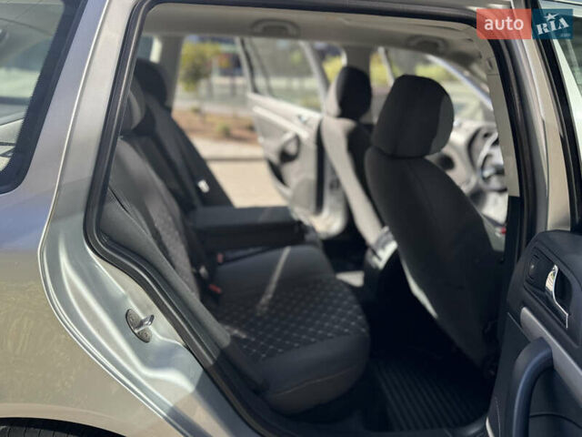 Шкода Октавія 2010 у Львові на Automoto.ua Сірий Шкода Октавія, об'ємом двигуна 2 л та пробігом 282 тис. км за 7550 $, фото 13 на Automoto.ua