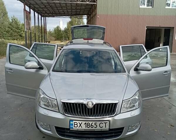 Сірий Шкода Октавія, об'ємом двигуна 1.2 л та пробігом 170 тис. км за 7000 $, фото 9 на Automoto.ua