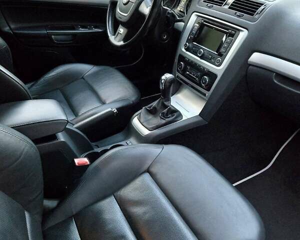 Серый Шкода Октавия, объемом двигателя 1.98 л и пробегом 189 тыс. км за 9999 $, фото 44 на Automoto.ua