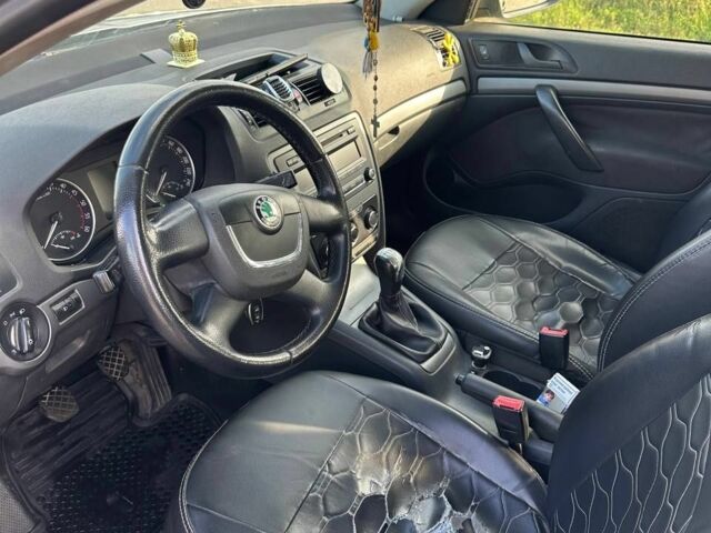 Серый Шкода Октавия, объемом двигателя 1.9 л и пробегом 320 тыс. км за 5100 $, фото 13 на Automoto.ua