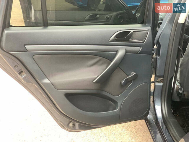 Сірий Шкода Октавія, об'ємом двигуна 1.6 л та пробігом 307 тис. км за 7190 $, фото 32 на Automoto.ua